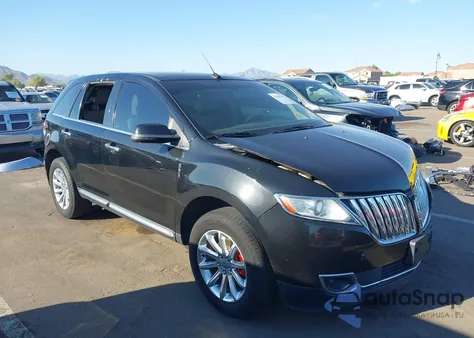 2013 Lincoln Mkx z USA, uszkodzony, nr VIN 2LMDJ6JK8DBL30183